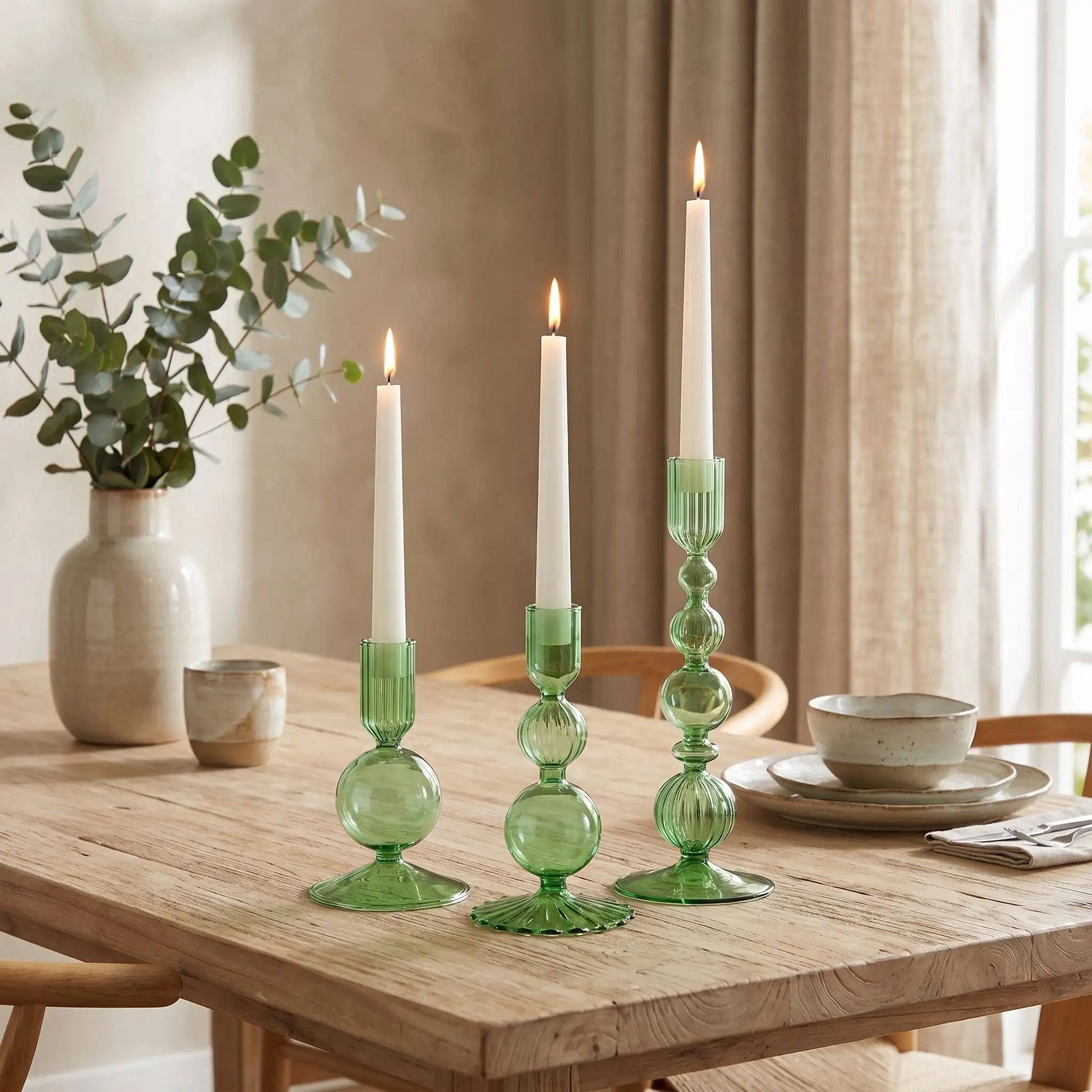 Bougeoirs en verre romantique couleur vert – une atmosphère chaleureuse et élégante chez vous