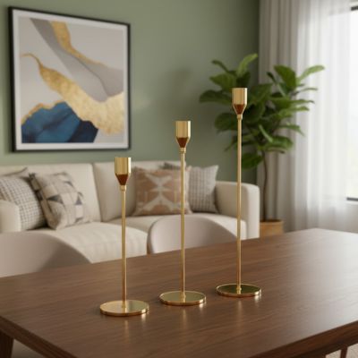 Bougeoirs métalliques couleur or