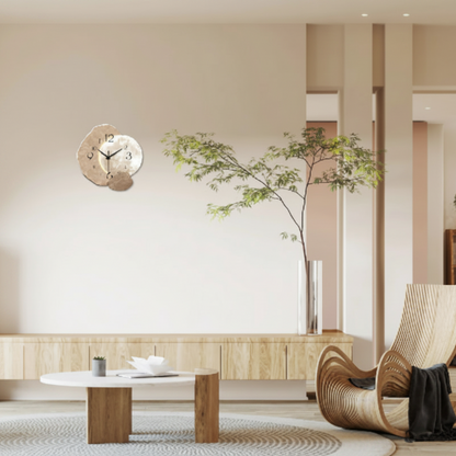 Horloge murale chiffres lisibles salon minimaliste